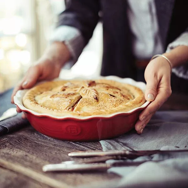 Emile Henry 9" Pie Dish