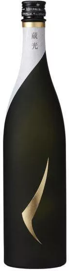 Kikusui Kuramitsu Junmai Daiginjo Sake 750ml