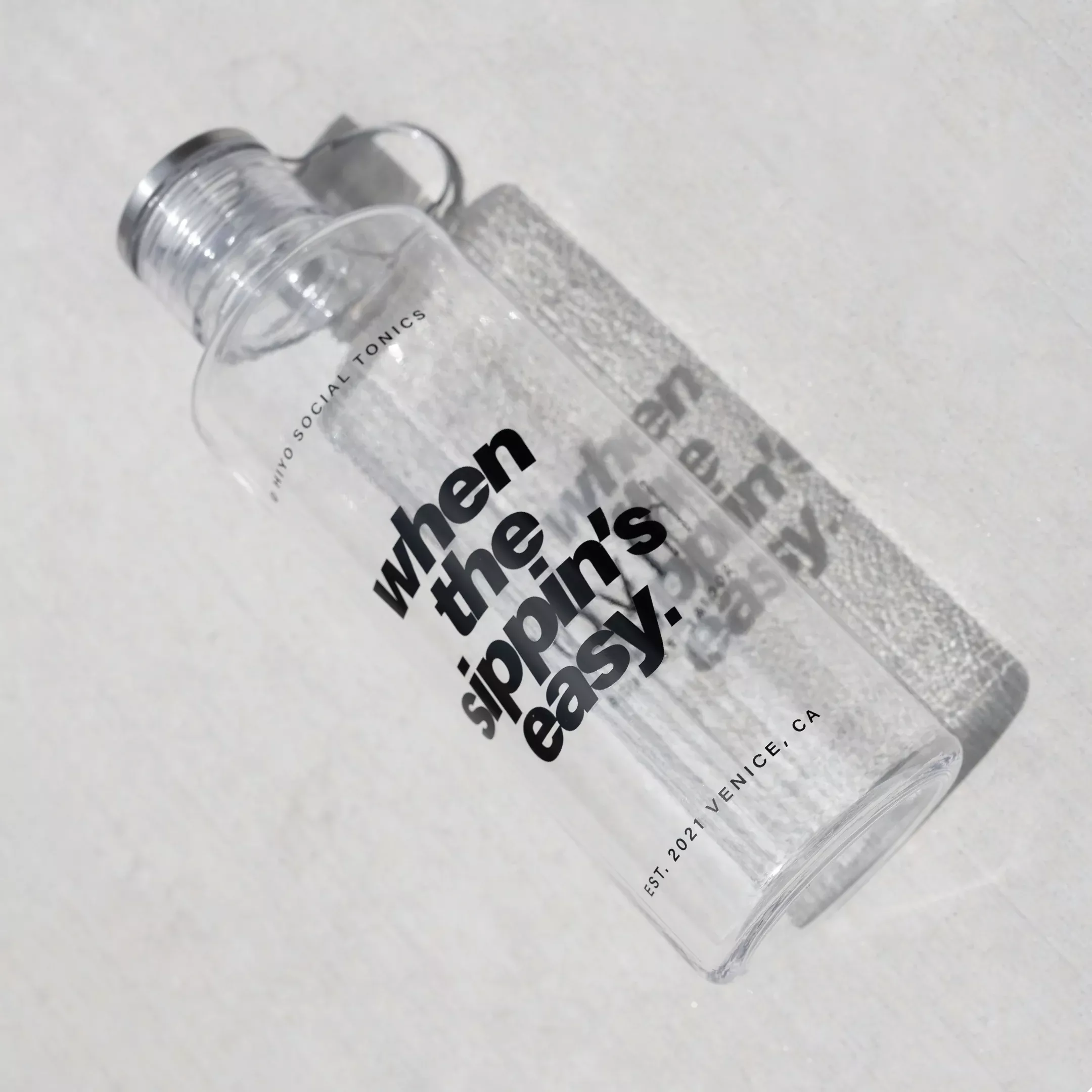 sippin's easy water bottle
