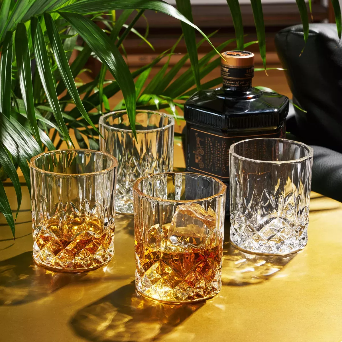 Viski Admiral Crystal Rocks Tumbler Set of 4